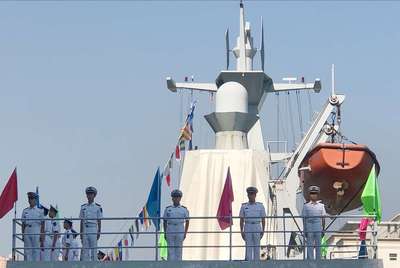 光明日報客戶端:武漢船舶職業技術學院:艇筏比賽定格別樣迎新季